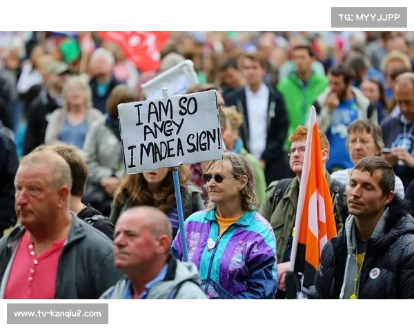 意甲球员参与反种族歧视活动,联赛推广多元包容